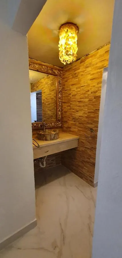 Triton Hotel Boutique & Restaurant غواياكانيس