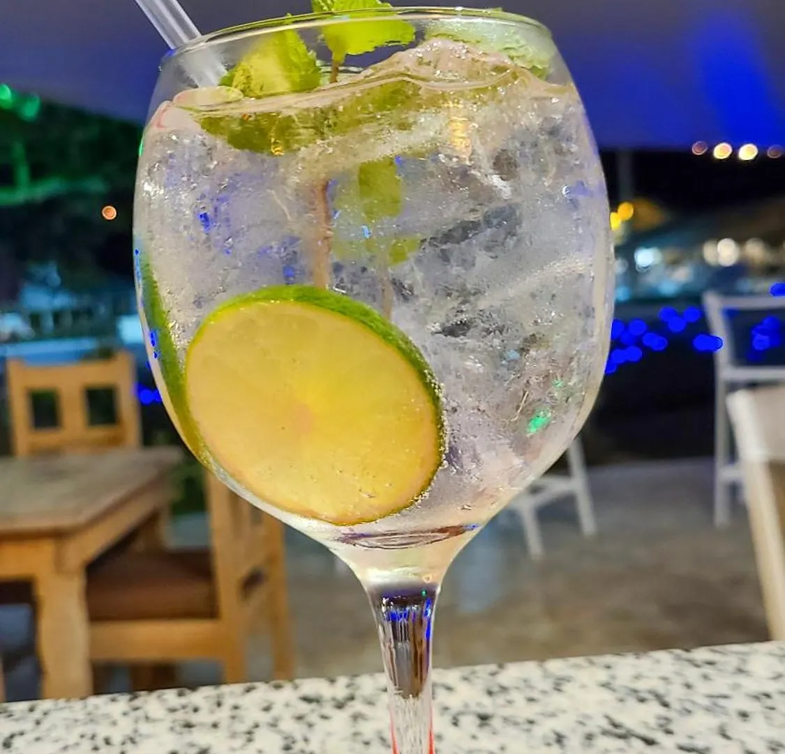 Triton Hotel Boutique & Restaurant Guayacanes